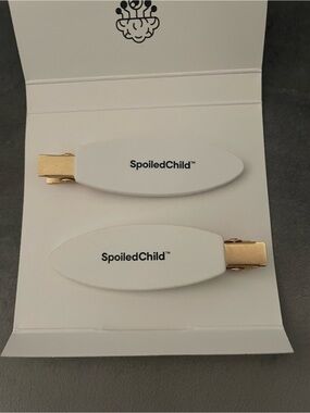 Spoiled Child White Hair Clips
